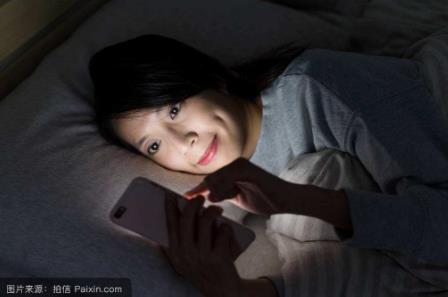 不是我们不想聊天，而是我们理性了